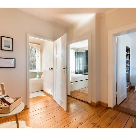 Mirror -15 Minutes To Old Town & Seaside