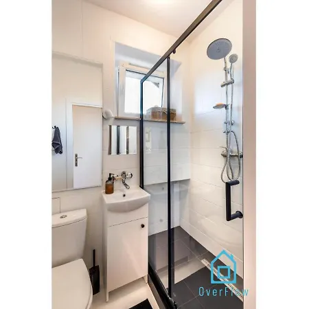 Mirror -15 Minutes To Old Town & Seaside גדנסק