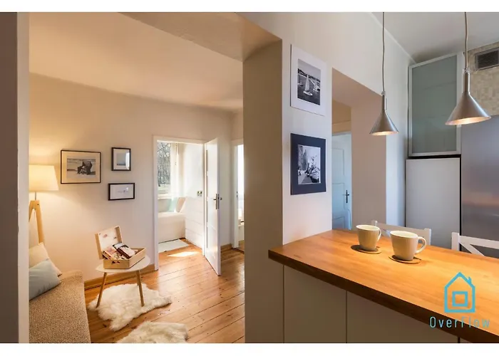 Pansiyon Mirror -15 Minutes To Old Town & Seaside